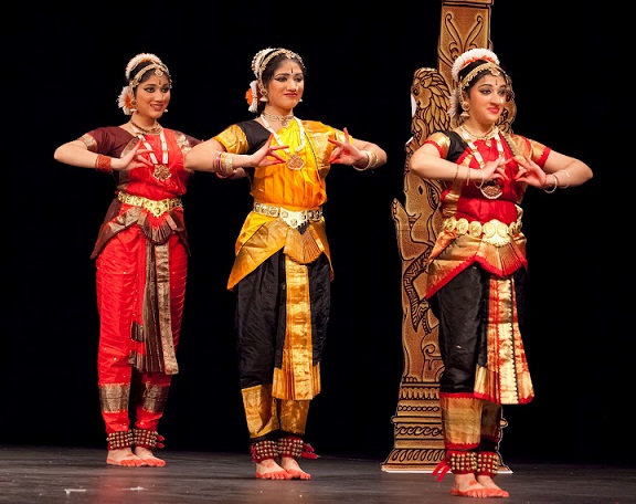 Arangetram Of Deeksha Sarin, Puja Sarma, And Raashika Goyal