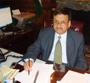 Consul General Prabhu Dayal Visits Boston