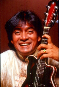Padmashri U. Shrinivas (Mandolin) And Mala Chandrasekhar (Flute) Performing At The Chinmaya Mission