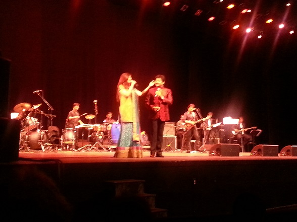 Alka Yagnik And Udit Narayan Mesmerize Boston