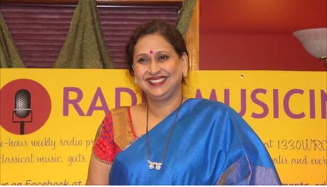 Themed Music Presentation Ritu-Rang By Arati Ankalikar-Tikekar Enthralls Listeners!