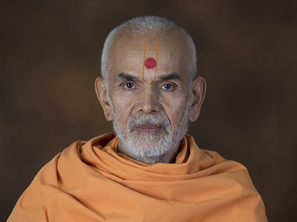 His Holiness Mahant Swami Takes Over As Sixth Spiritual Guru Of The BAPS Swaminarayan Sanstha