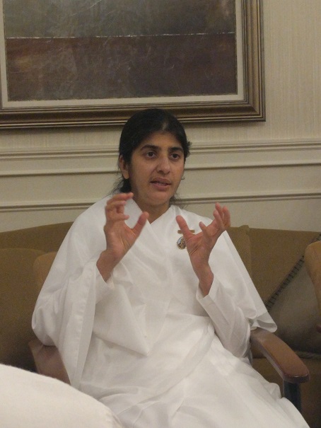 Enlightning Discourse By Spiritual Leader Sister Shivani