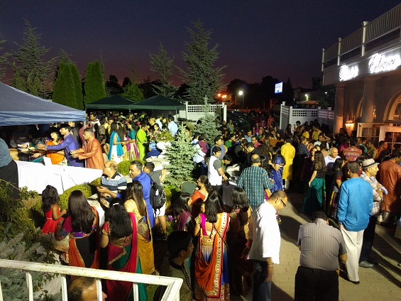 Nearly 2000 Gather To Dance To Purohit’s Tunes