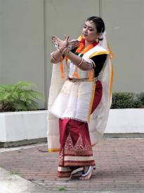 Lokvani Talks To Krishnakali Das Gupta, Scientist And Dancer