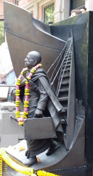 Unveiling Of Srila Prabhupada’s Brass Statue