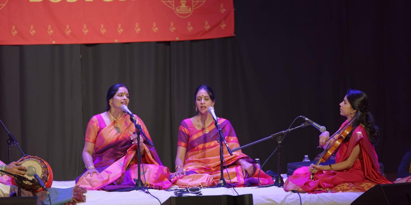 Ranjani And Gayatri And Sanjay Subrahmanyan Concerts At The Chinmaya Mission