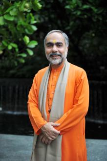 Bhagavad Gita Discourses By Pujya Swami Swaroopananda Ji