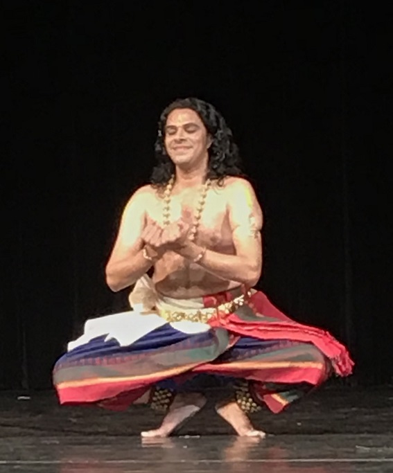 Stirring Bharatanatyam Performances By Soumya Rajaram And <br>Sheejith Krishna Bind The Audience In A Spell