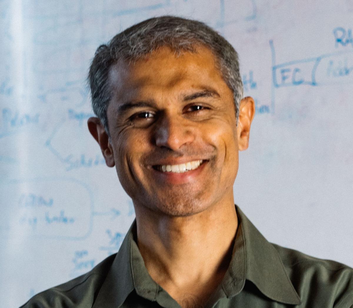 Hari Balakrishnan Of MIT Named IEEE Fellow