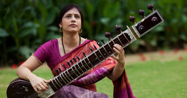 MITHAS: Anupama Bhagwat (Sitar) And Nitin Mitta (Tabla)