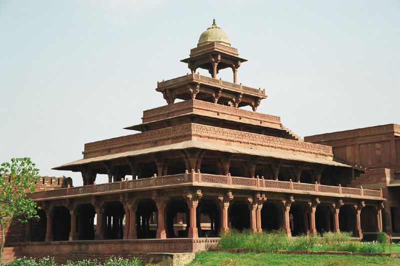 http://www.lokvani.com/lokvani/a_images/y2008/4735800px-Fatehpur_Sikri_Panch_Mahal.jpg